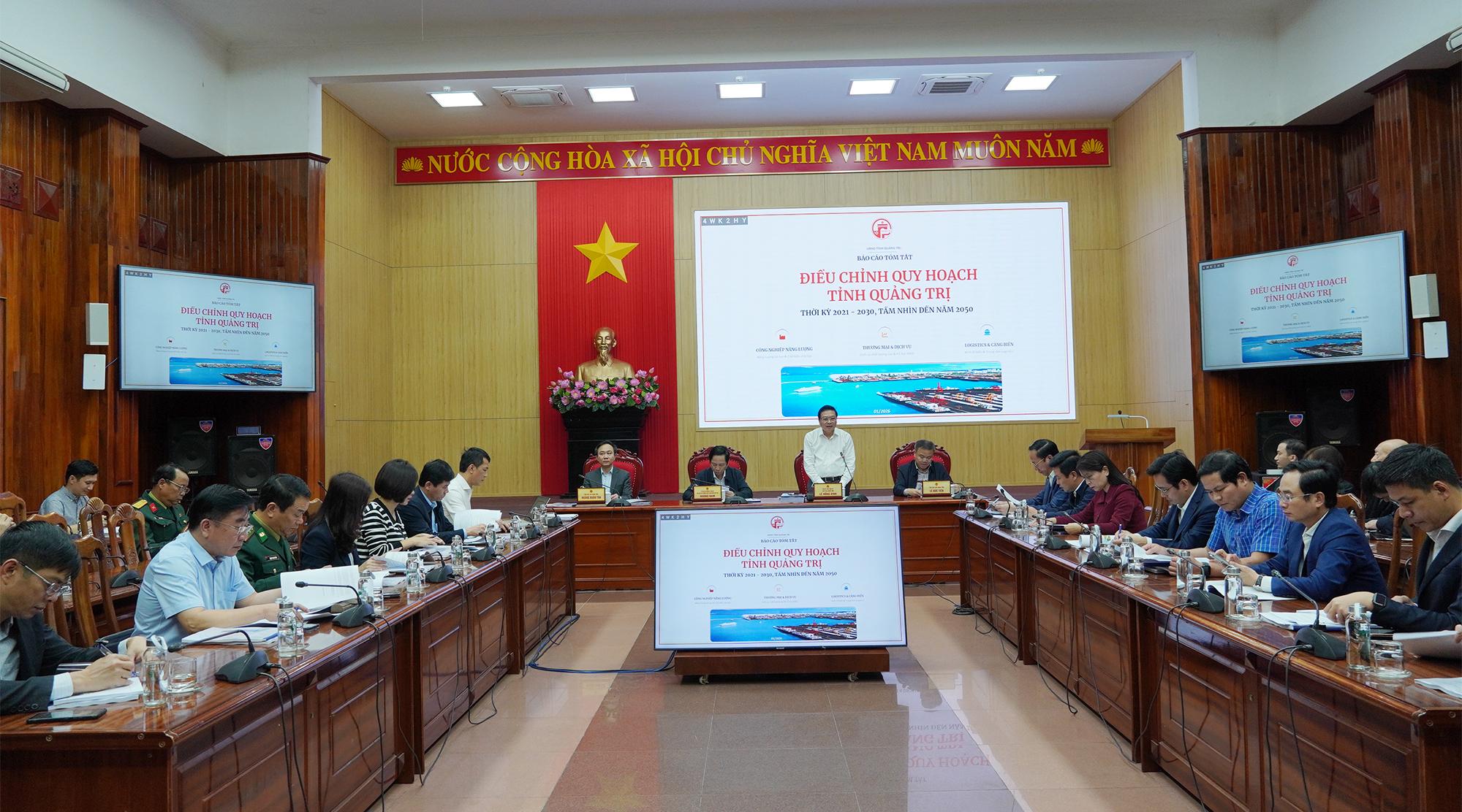 Nghe báo cáo điều chỉnh Quy hoạch tỉnh Quảng Trị thời kỳ 2021 - 2030, tầm nhìn đến năm 2050 lần 2